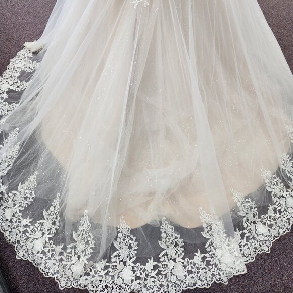 Maya Size 8 Ivory/Champagne PrivateLabel Bridal Gown Tulle/Lace Wedding Dress - Picture 6 of 7